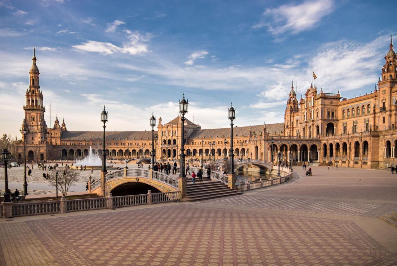Archeros Skyview Seville Exterior photo